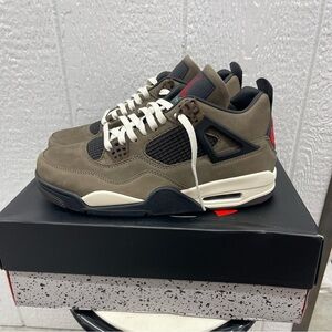 Nike Air Jordan 4 Retro Travis Scott Mocha Friends and Family size 10 Samples